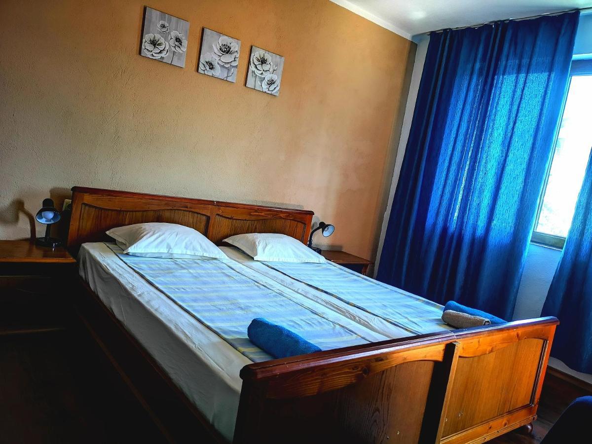 Paunovi Guest House Primorsko Eksteriør billede