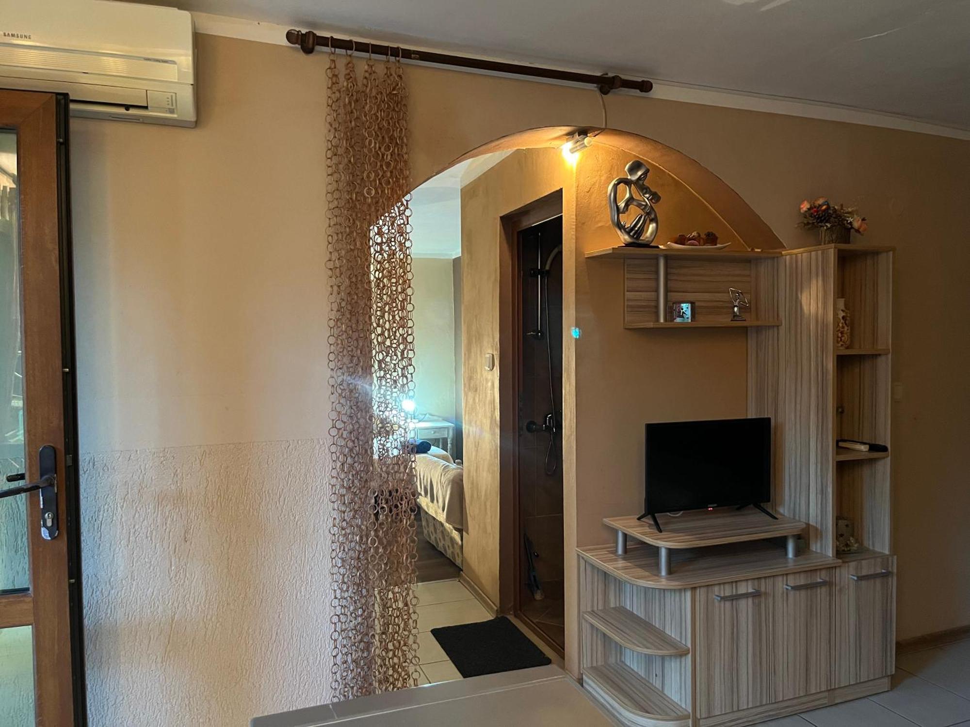 Paunovi Guest House Primorsko Eksteriør billede