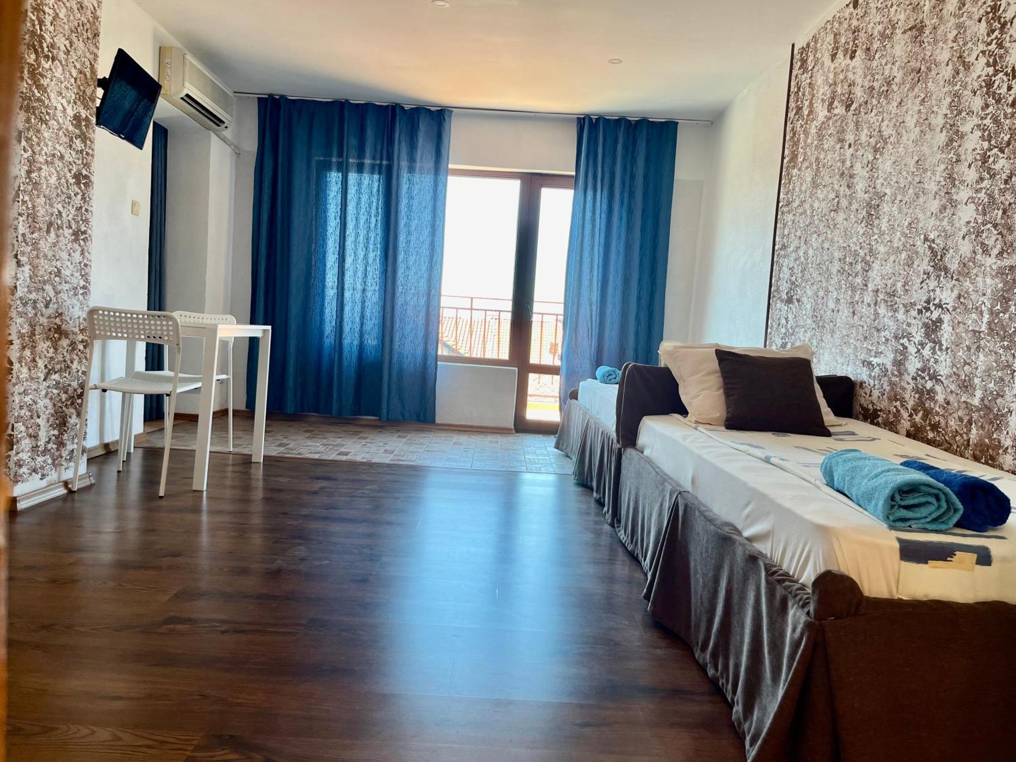 Paunovi Guest House Primorsko Eksteriør billede
