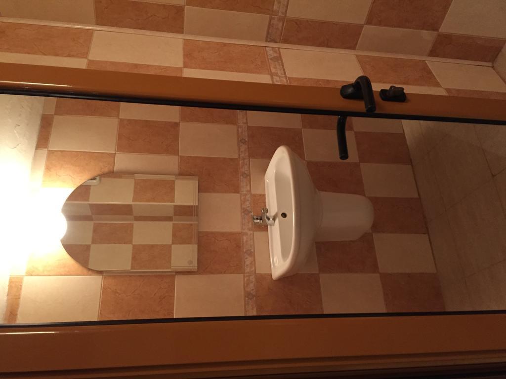 Paunovi Guest House Primorsko Eksteriør billede